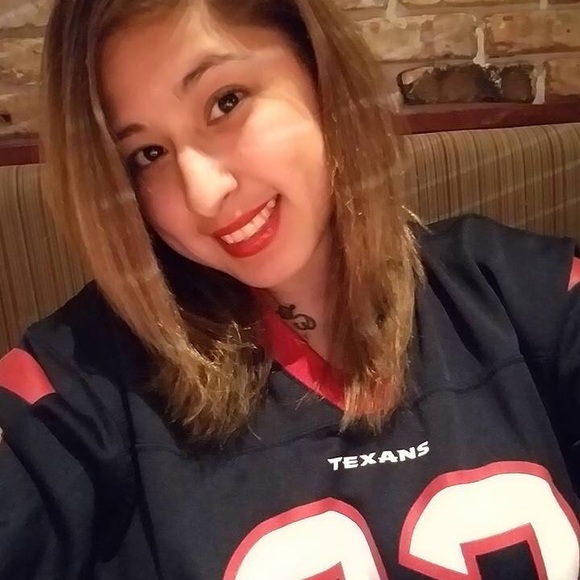 Meet your Posher, Elizabeth - Picture 1 of 1